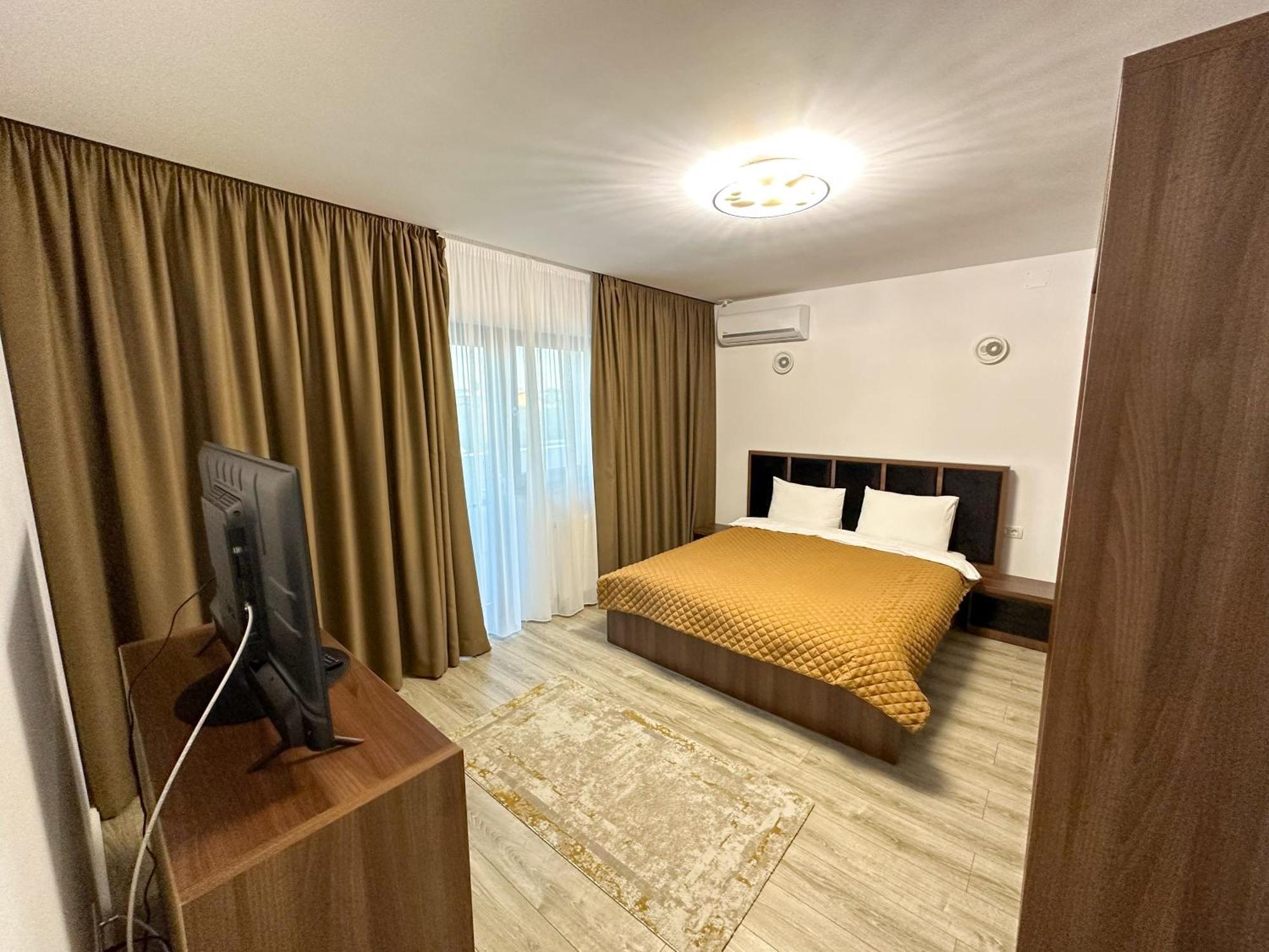 Zim Family Airport Apartment Otopeni Bagian luar foto