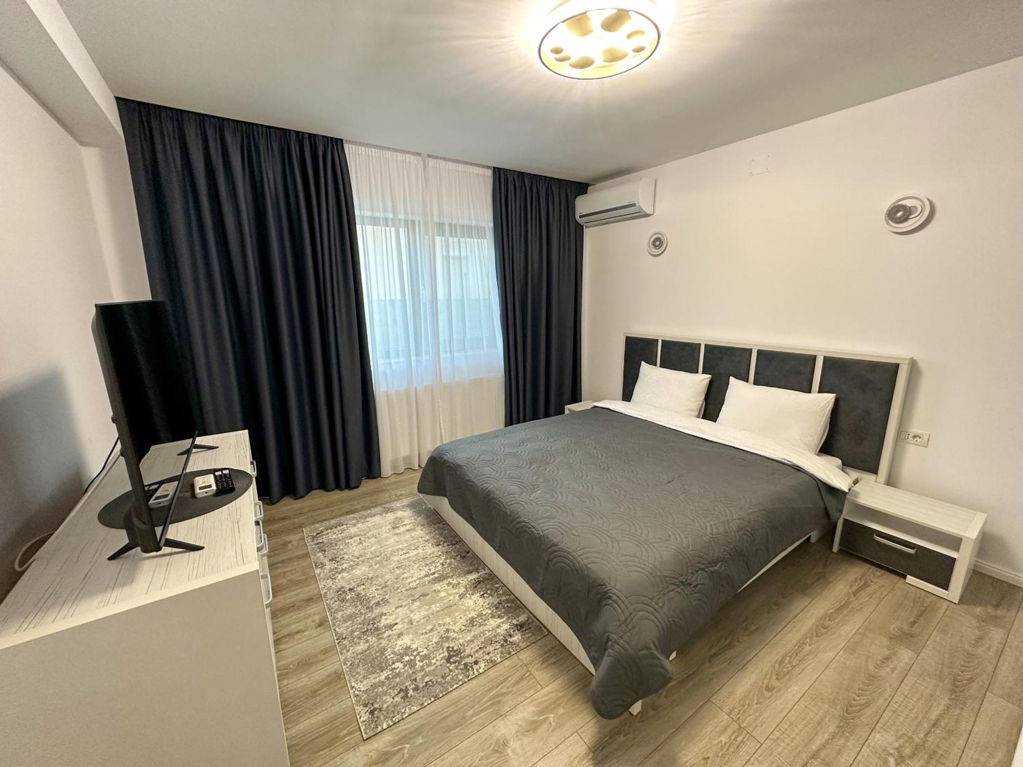 Zim Family Airport Apartment Otopeni Bagian luar foto