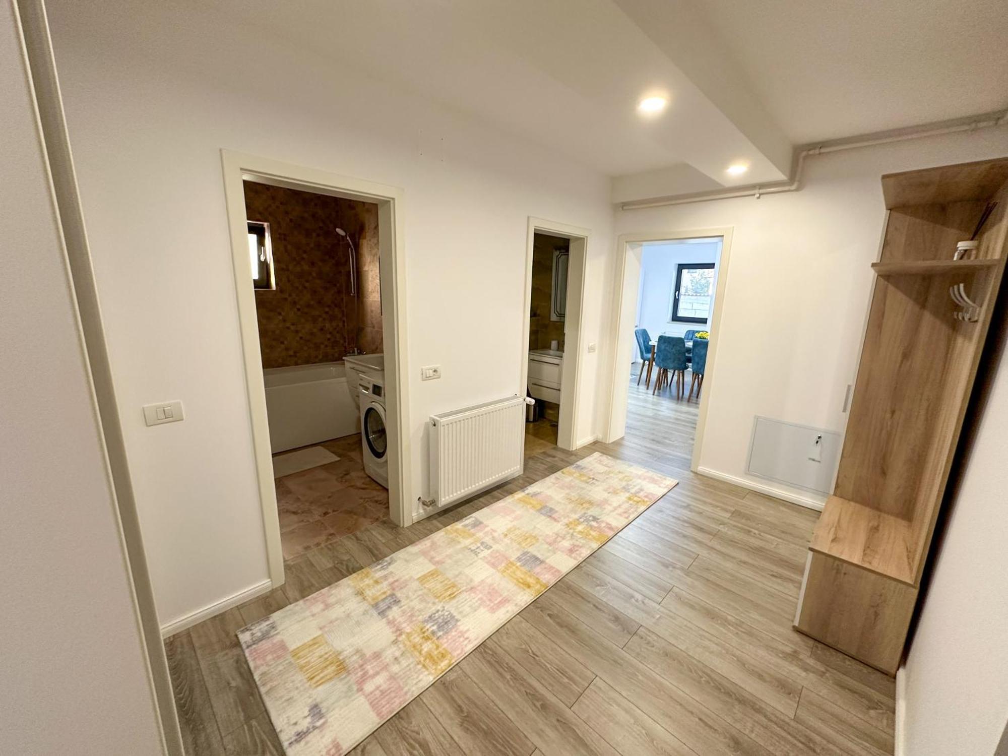 Zim Family Airport Apartment Otopeni Bagian luar foto