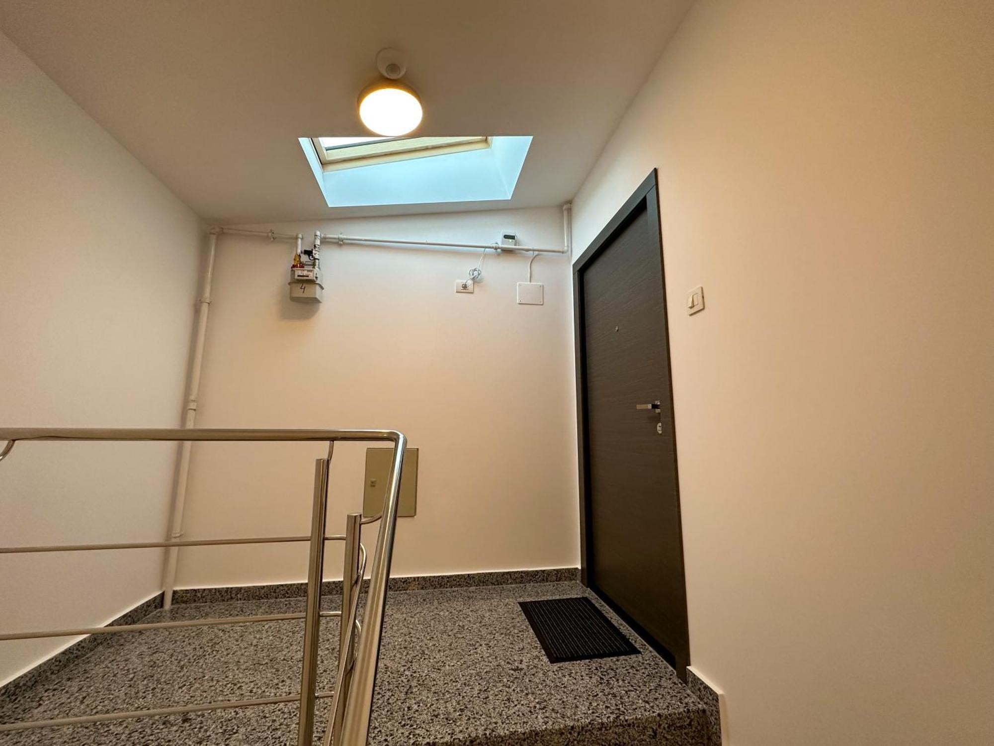 Zim Family Airport Apartment Otopeni Bagian luar foto